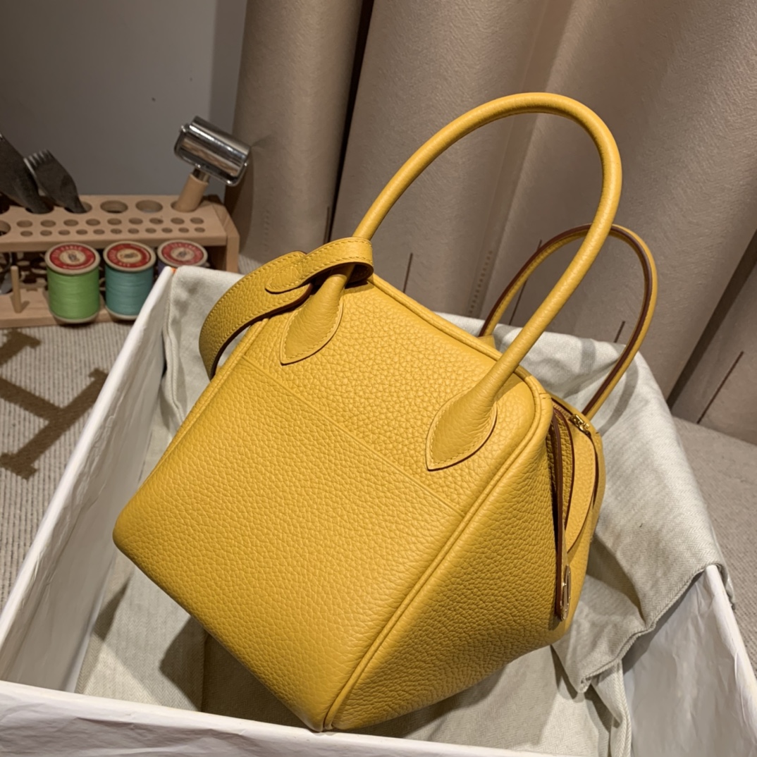 에르메스 미니 린디백19 앰버 옐로우 은장 끌레망스 가죽